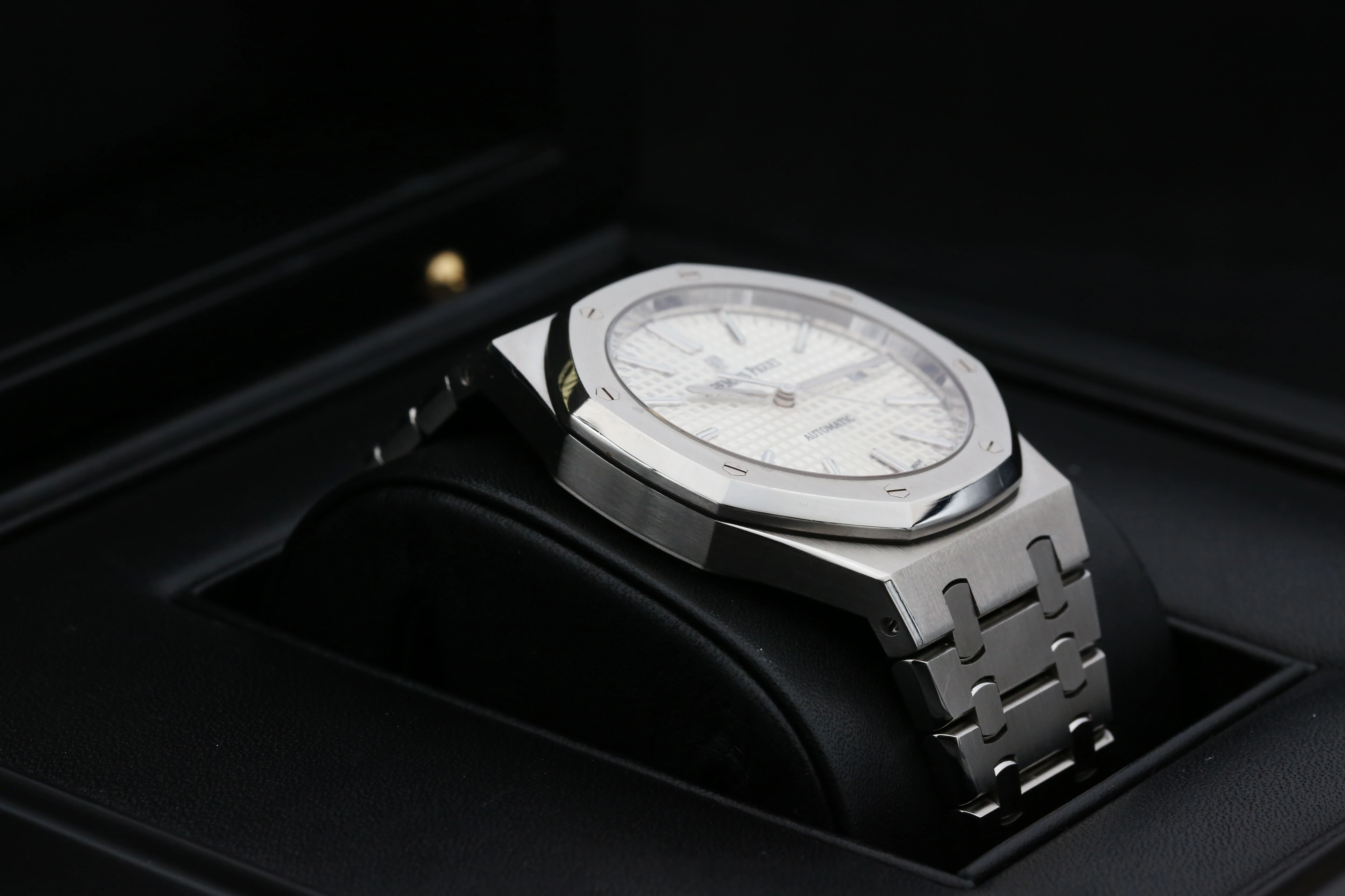 Audemars Piguet Royal Oak 15400ST.OO.1220ST.02 Thumbnail 6